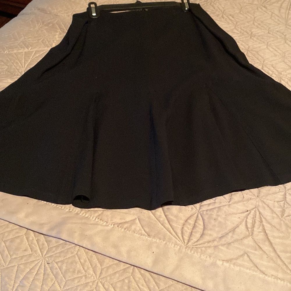 Three piece Talbots Black suit, all size 8 - Picture 5 of 16